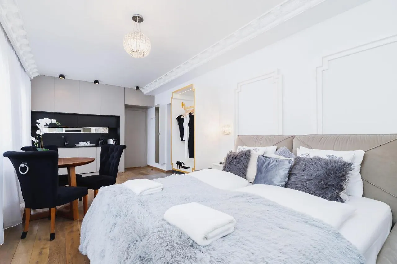 Modern Studio Wegierska Cracow By Noclegi Renters Krakow Poland